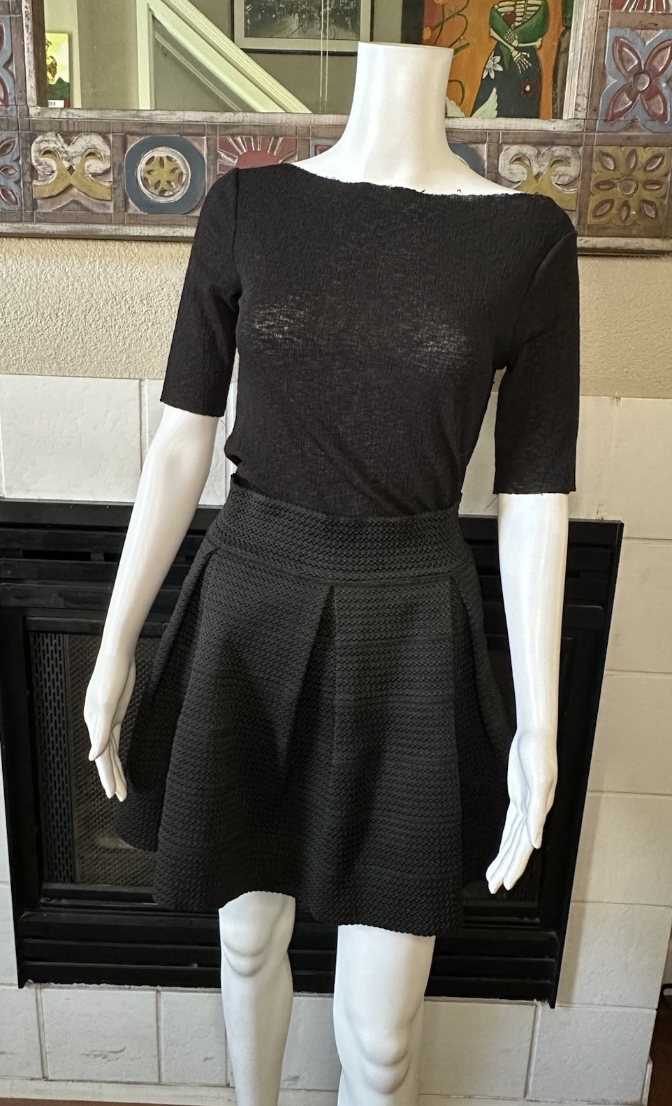 Finesse Black Mini A-line Skirt Size Small Length 17” Zipper Closure