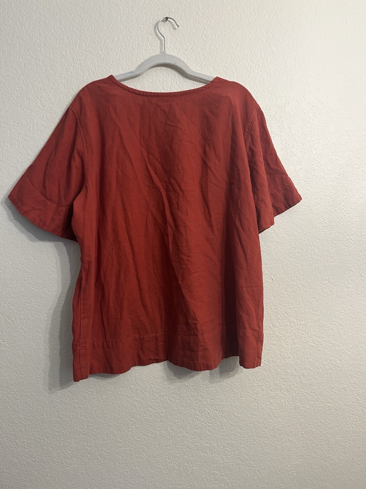 Rafaella Women’s 1X Plus Red Solid Linen Woven Pullover Top