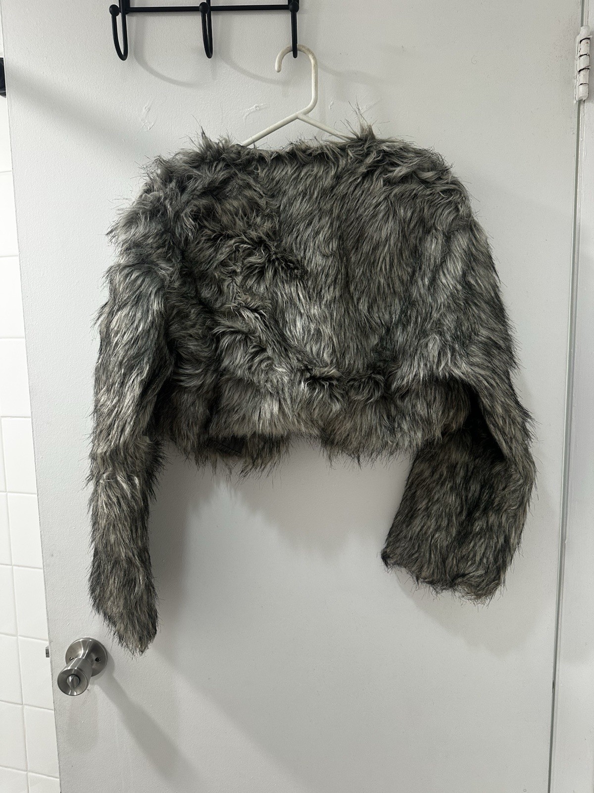 SHEIN SXY Women’s Gray Faux Fur Open Front Lined Cropped Bolero Jacket S