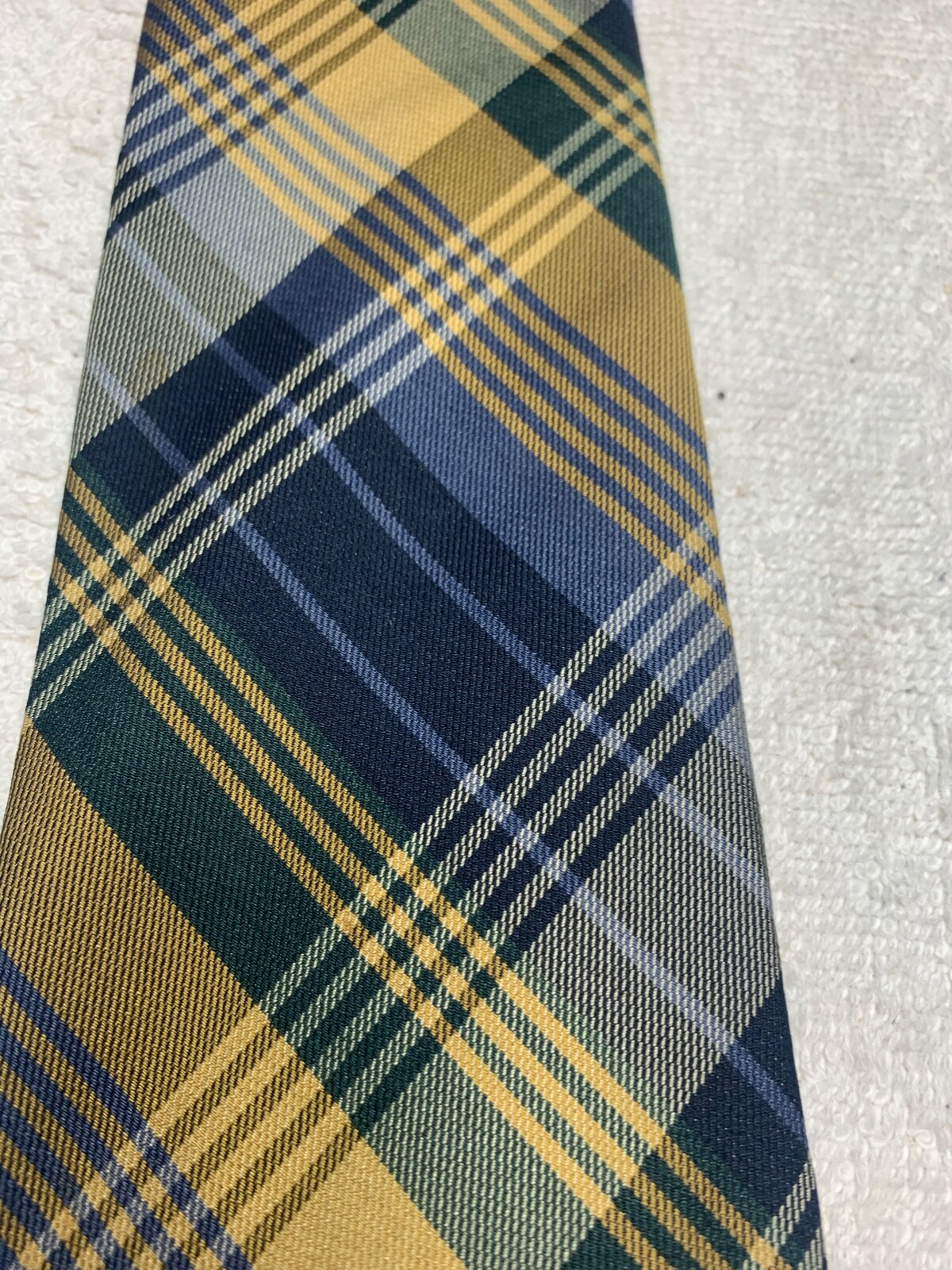 LANDS END MENS TIE BLUE BLACK GOLD 3.75 X 59