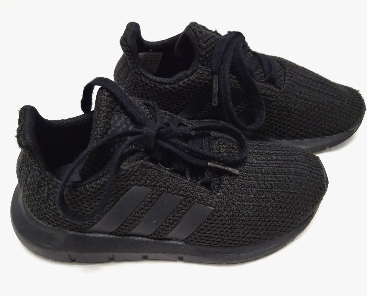 Kids/Boys Adidas Swift Run F34319 Black Size 11K