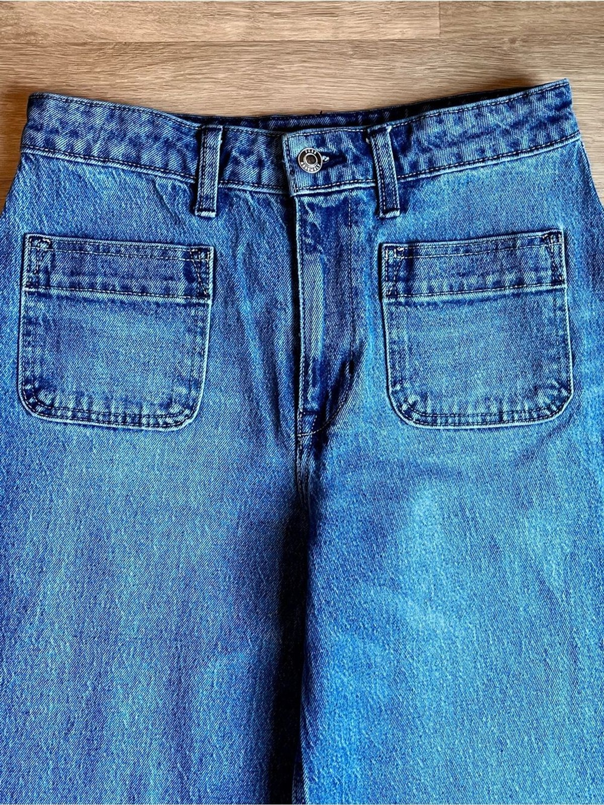 Free Assembly High-Rise Wide-Leg Patch Pocket Jeans Blue Denim Size 4
