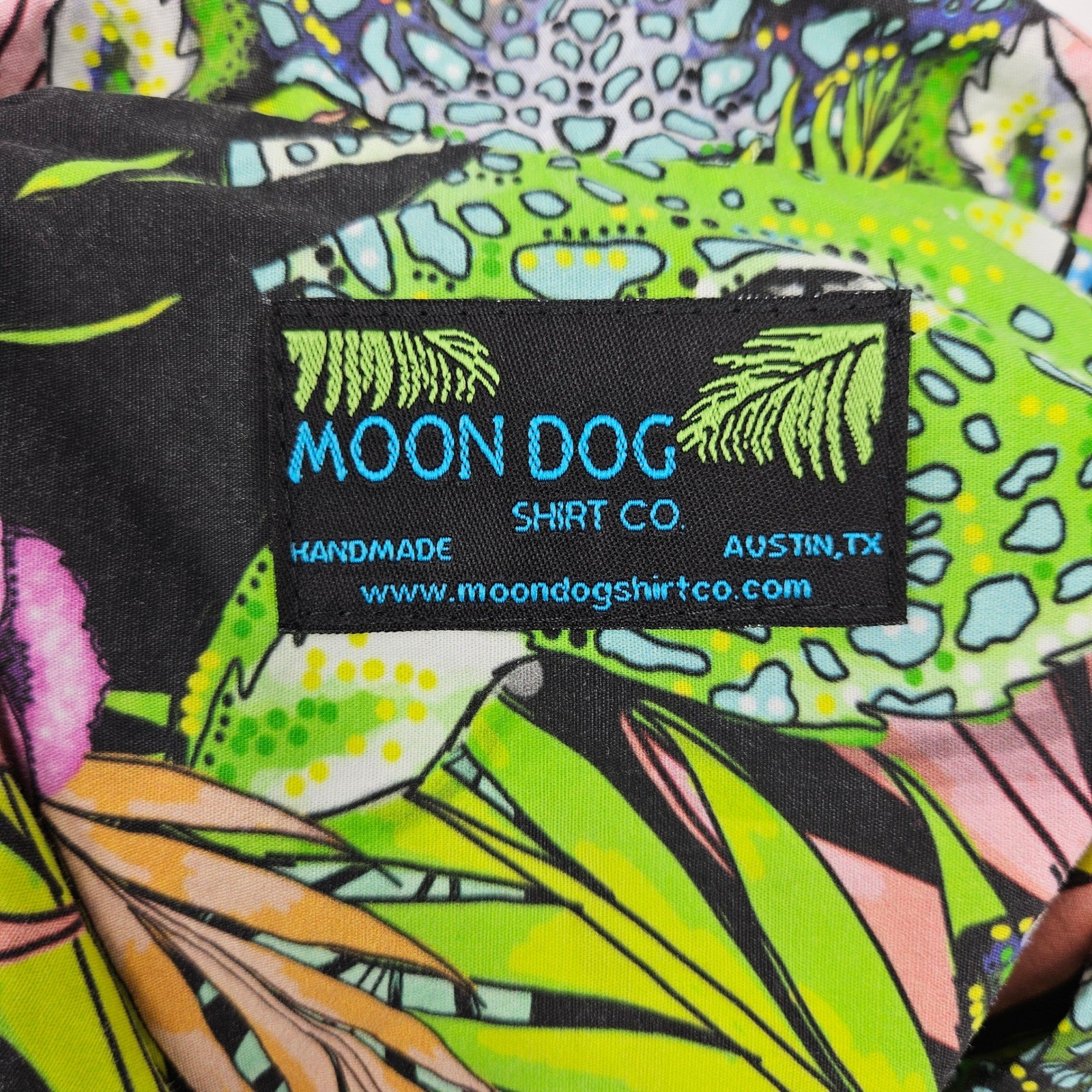 Moon Dog Shirt Mens XL Button Up Short Sleeve Handmade Jungle All Over Print