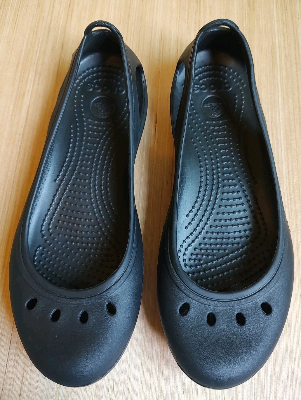 Crocs Women’s Kadee Ballet Flats Black Cut Out Details Size 7 NEW Shoes Flat