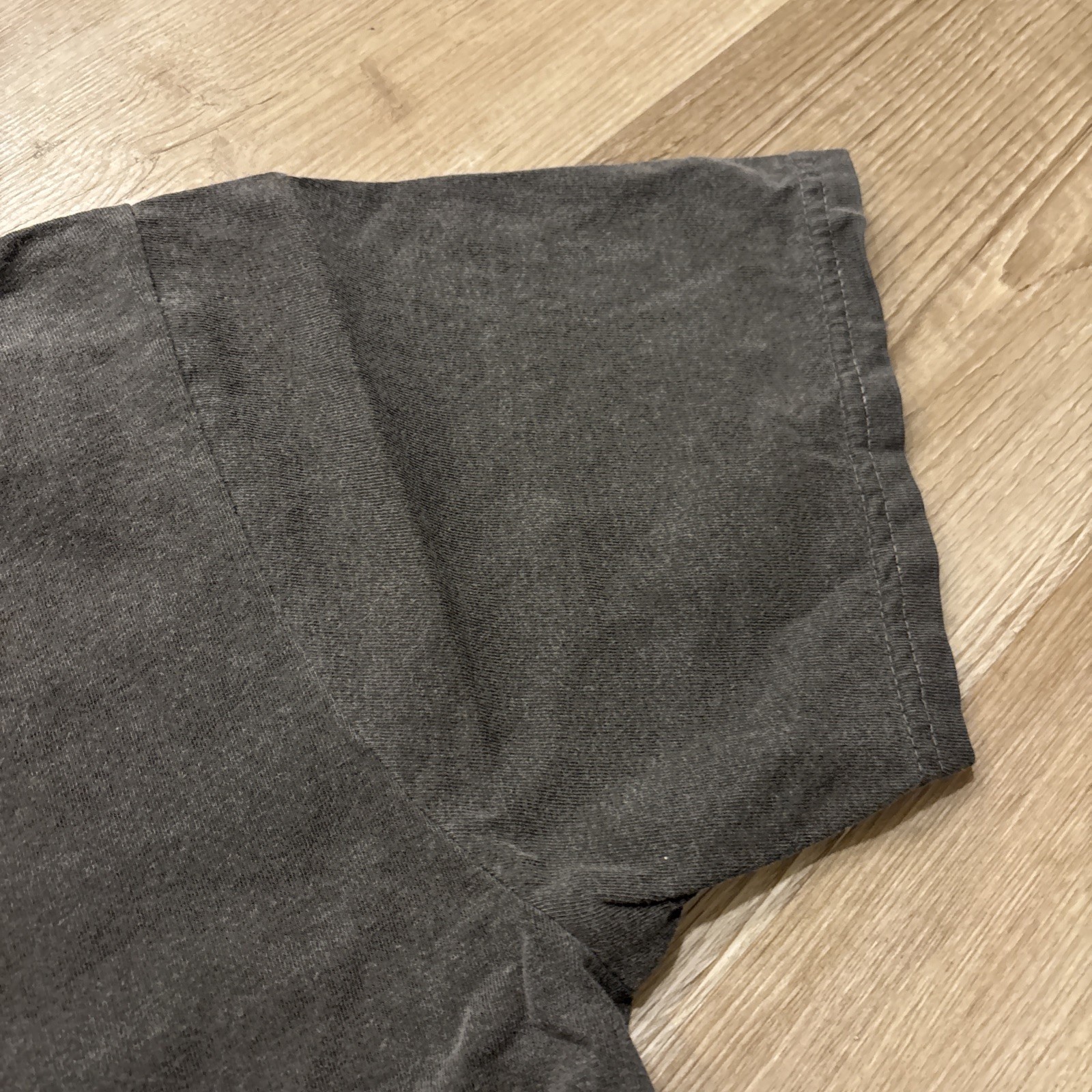 Comfort Colors Men’s Dark Gray Crew Neck T-Shirt Size Large