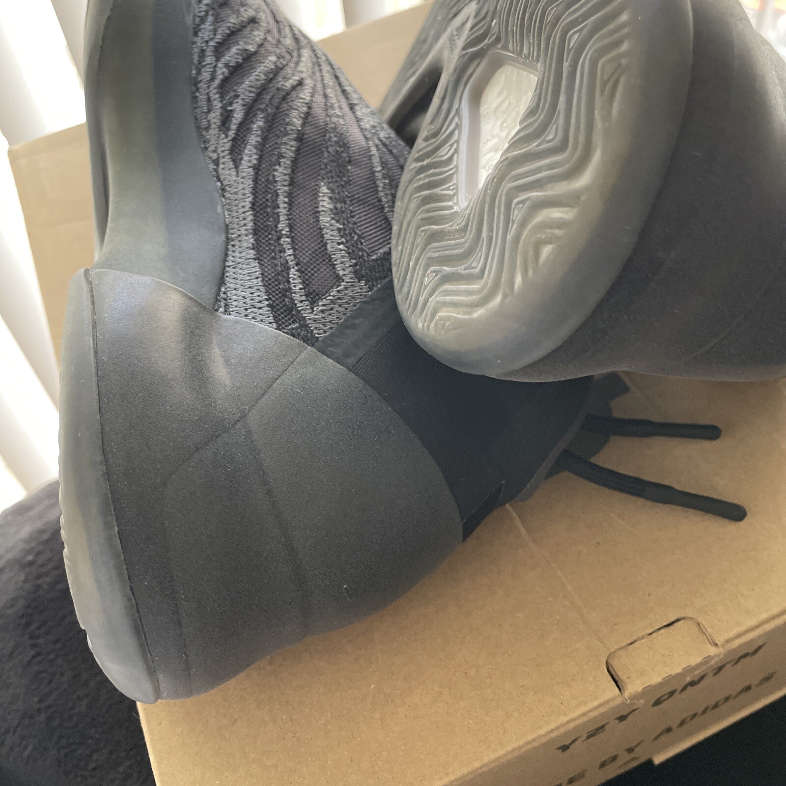 Size 6.5 – Yeezy QNTM Onyx