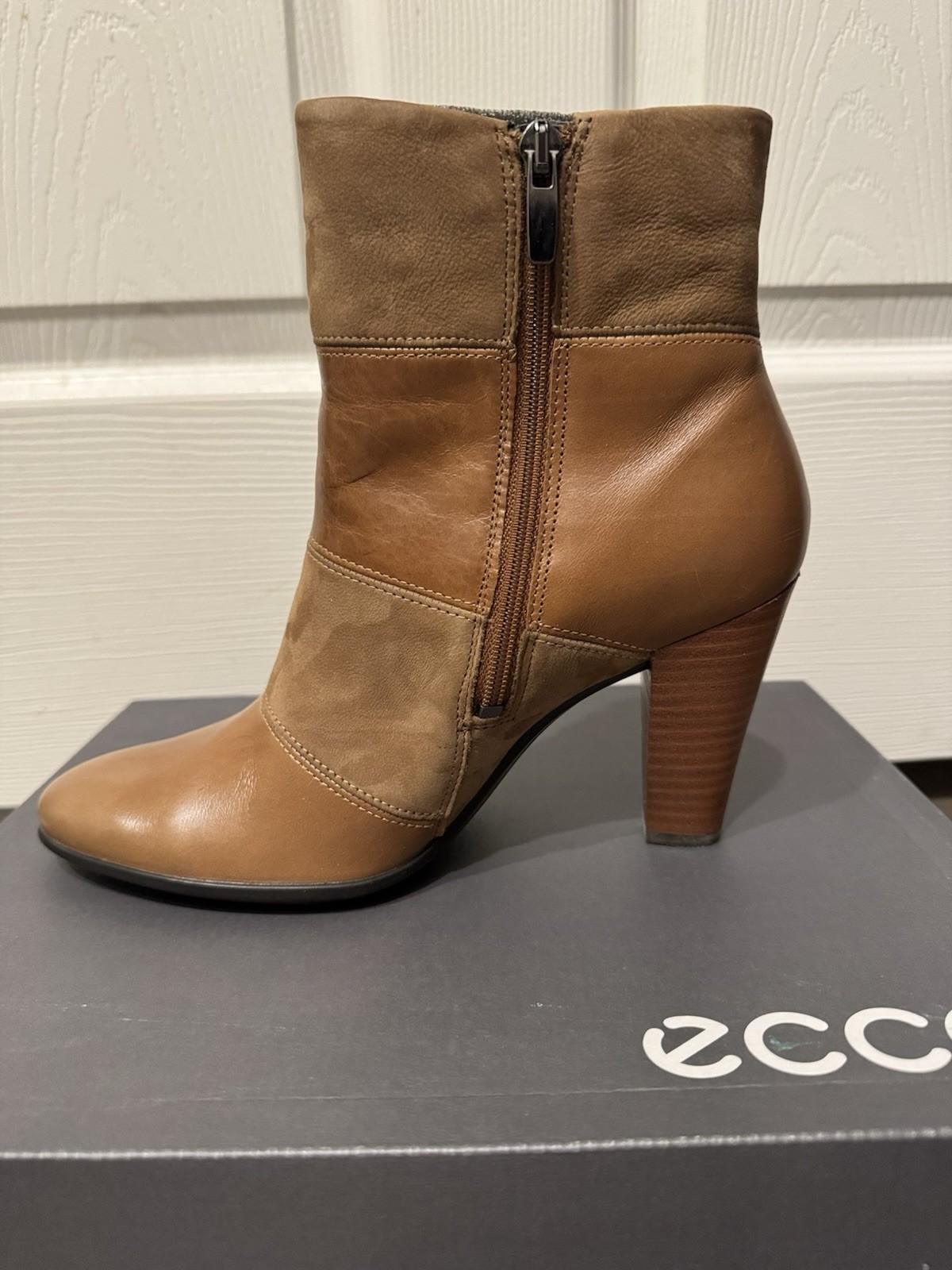 ECCO Shape 75 Women’s Brown Leather Ankle Bootie Zip Lined EU 38 US 7-7.5
