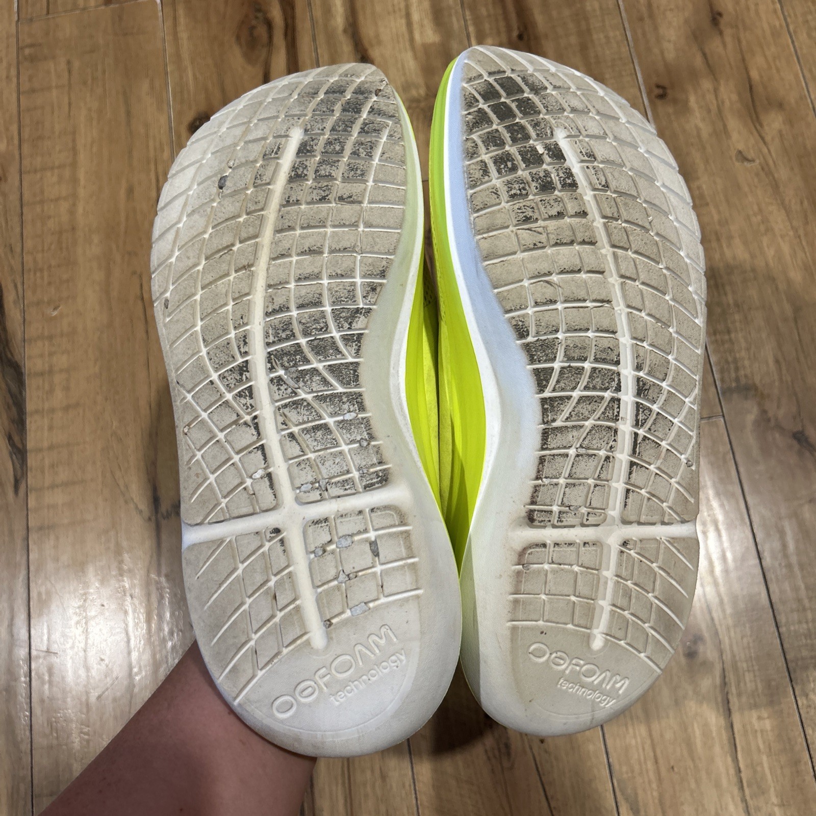 OOFOS Oomy Stride Electro Green Men’s Running/Walking Shoes Sizes- US 12/ EU 45