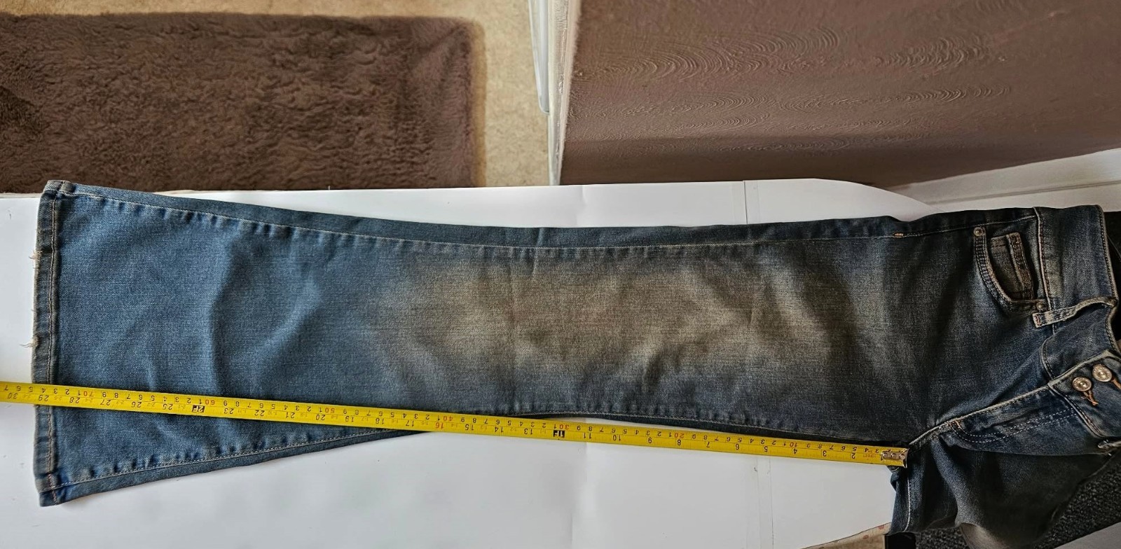Urban Outfitters BDG Womens Flare Distressed Blue Jeans BNWT W-24/26 – L-30
