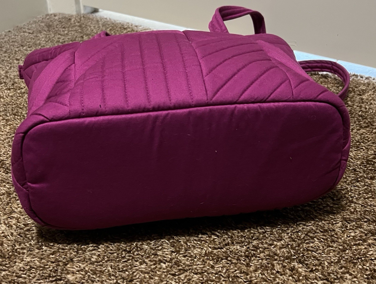 *NWT* Small Vera Tote and Turnlock Wallet in Dark Raspberry