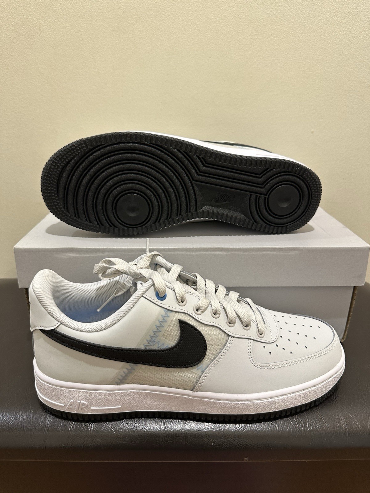 NIB Men Nike Air Force 1 Low ’07 LV8 SE Mesh Tape Photon Dust Blue IH4462-001