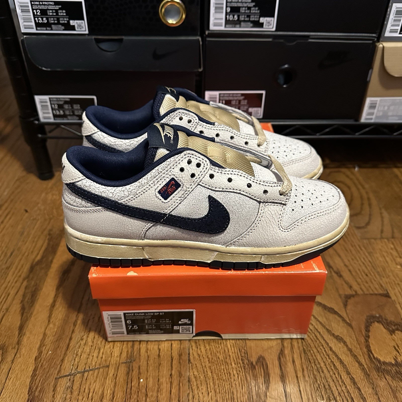 Size 6M/7.5W – Nike Dunk Low x Stranger Things ‘Phantom’ Brand New!
