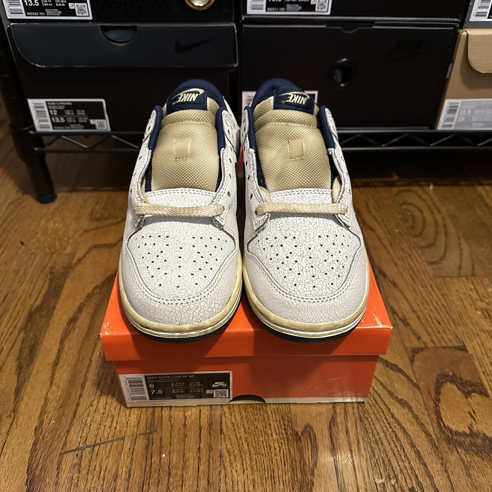 Size 6M/7.5W – Nike Dunk Low x Stranger Things ‘Phantom’ Brand New!