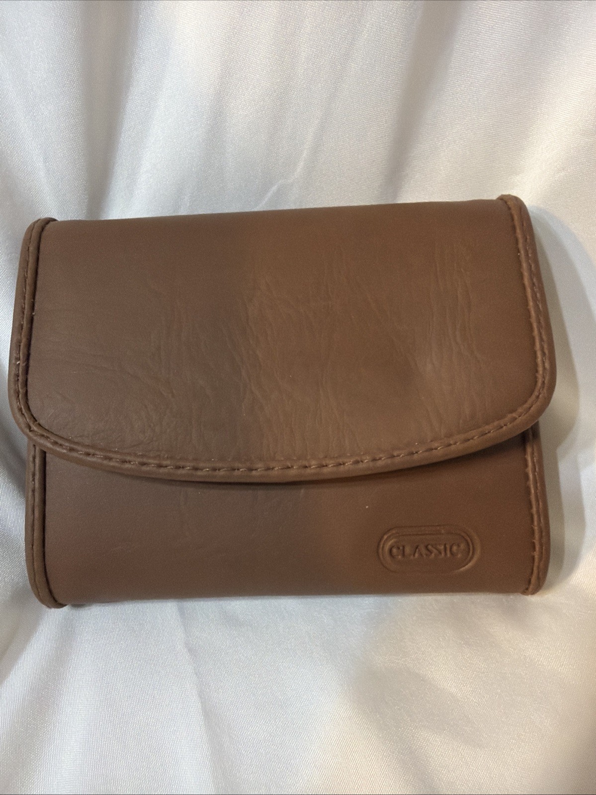 Merona Classic Women’s Wallet NWT Brown Man Made Materials