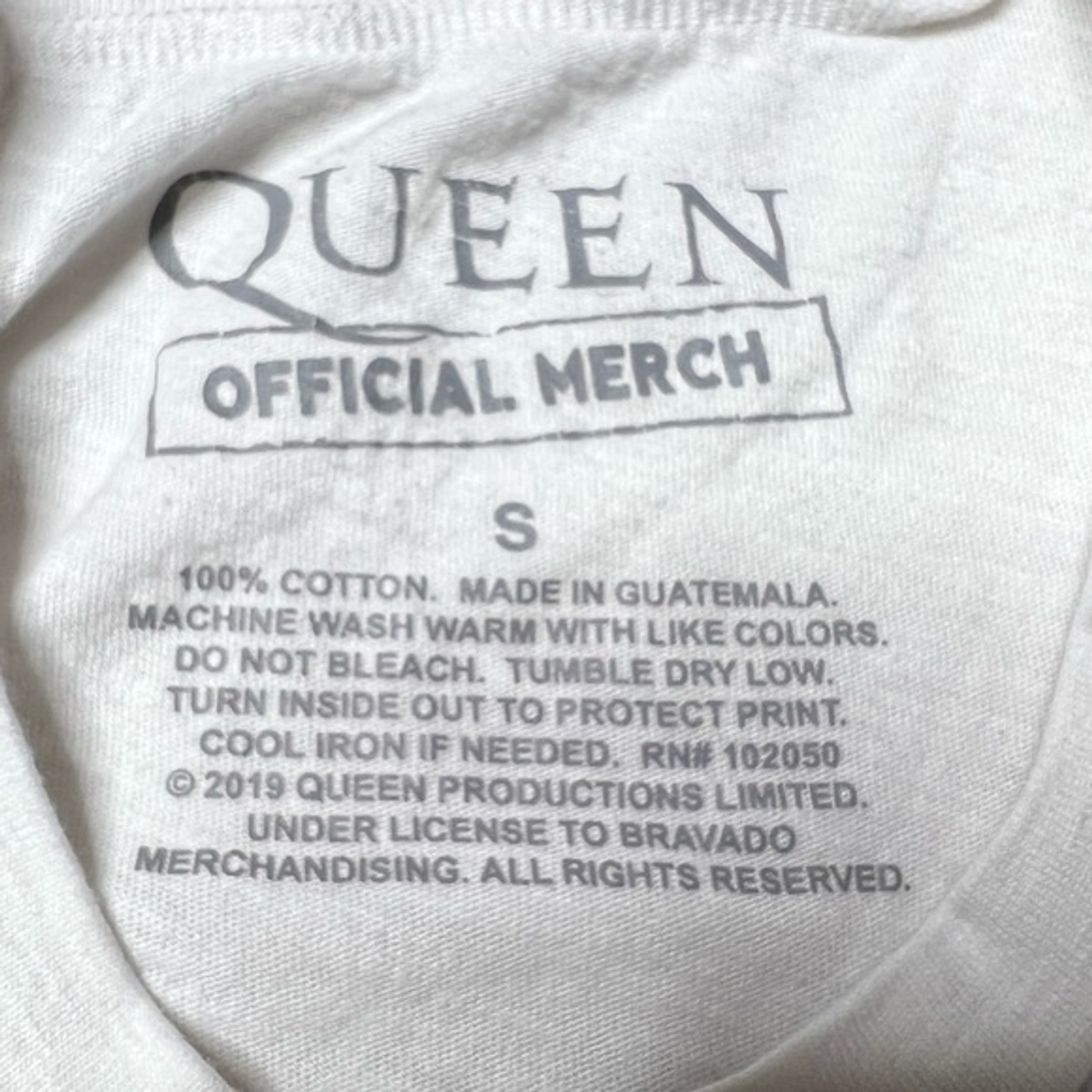 Queen Official Merch Group Photo Graphic T-Shirt White Women’s Sz S
