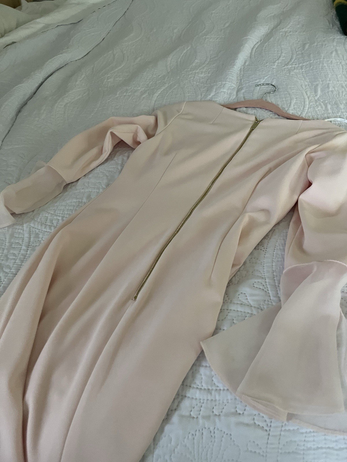 Calvin Klein Pink Solid Sheath Dress Boat Neck Flared Long Sleeve Zip/Size 4