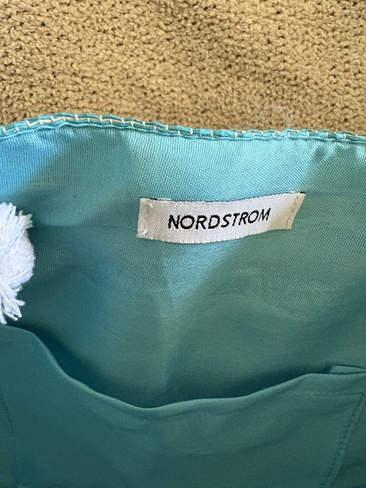 Nordstrom Turquoise and White Straw Tote Bag 12×18 Inches NWOT Beach Or Pool