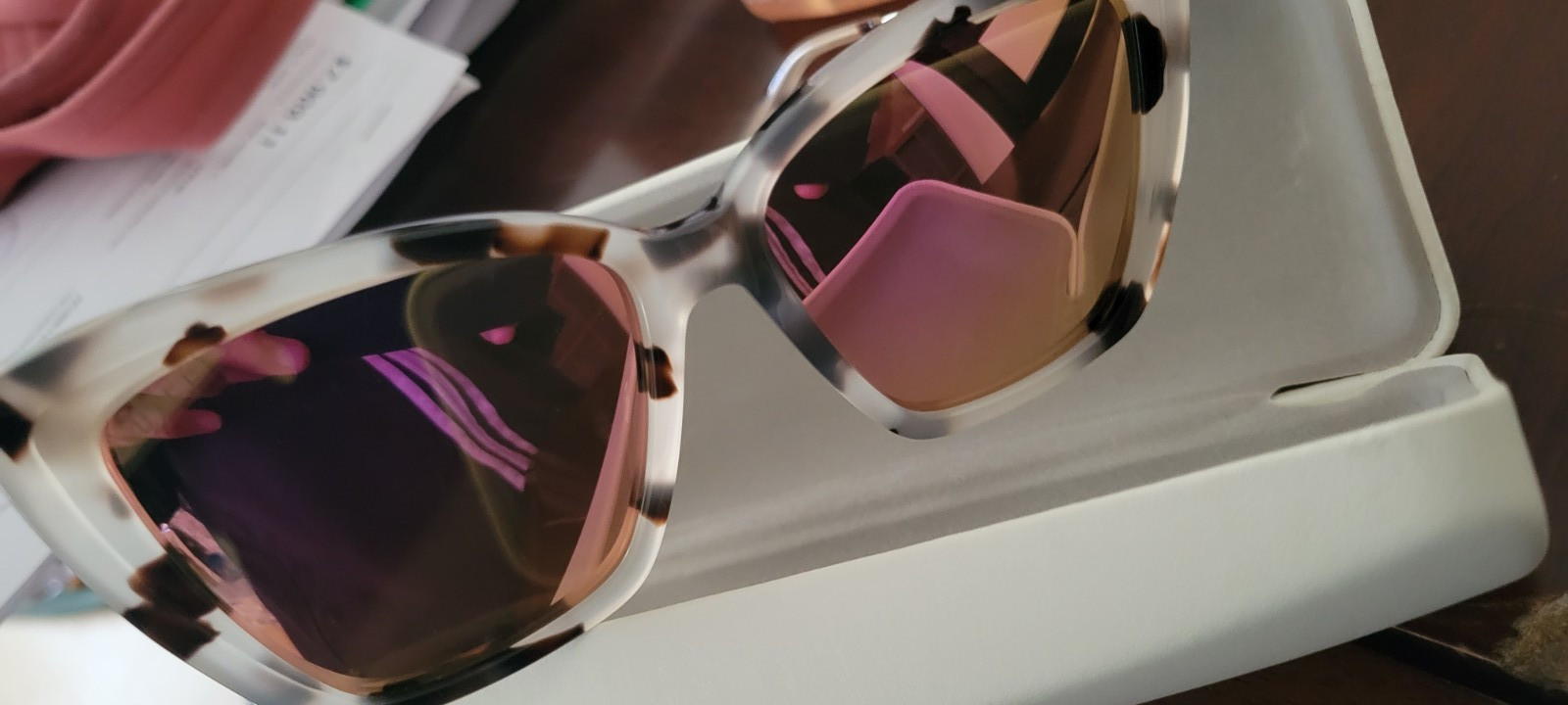 Diff Bella II CT-PK30 Sunglasses,PINK MIRROR LENS, ANIMAL PRINT, STORE DISPLAY