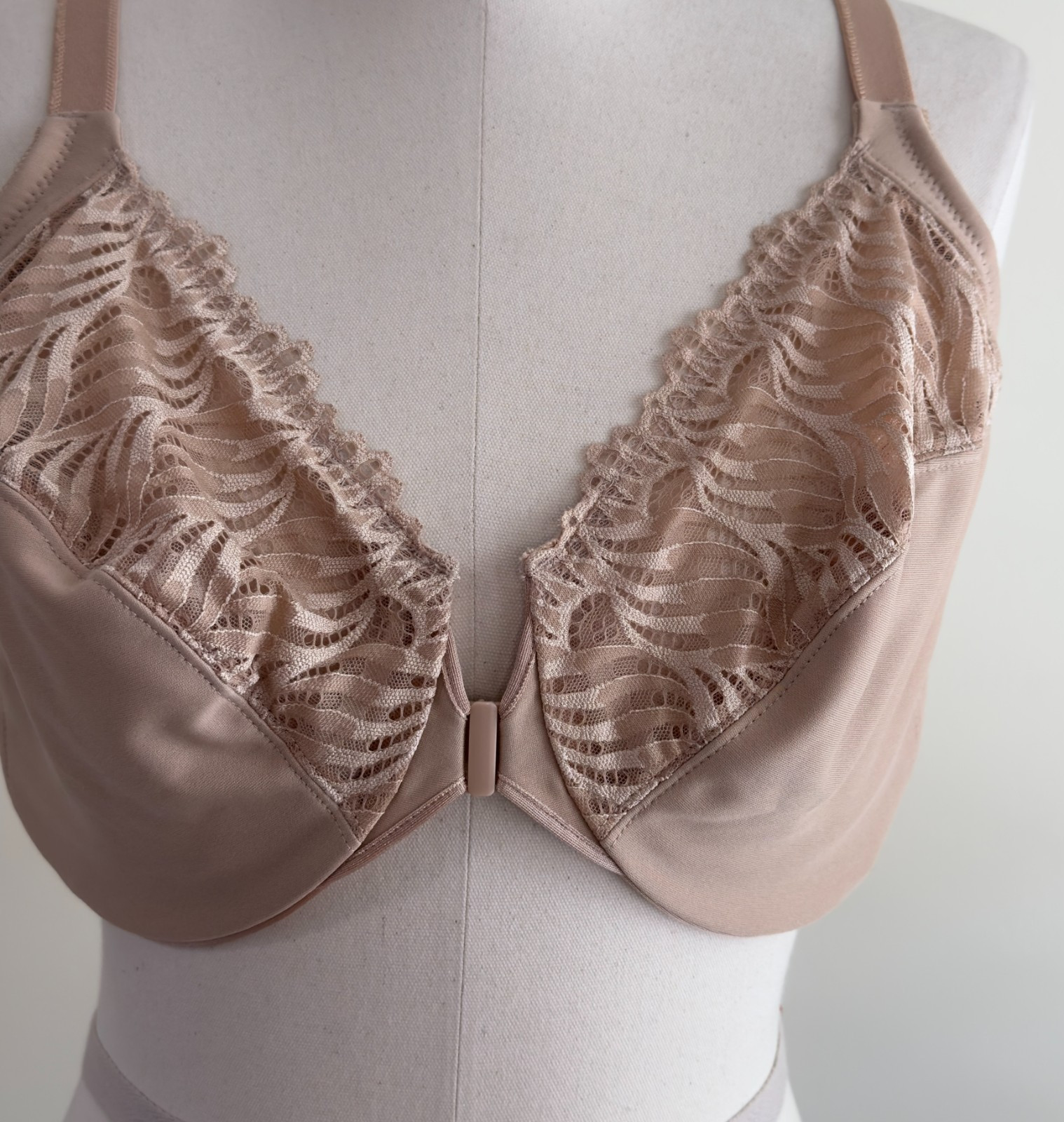 Glamorise Bra Wonder Wire Front Closure T-Back Beige 38DD Comfort 1246