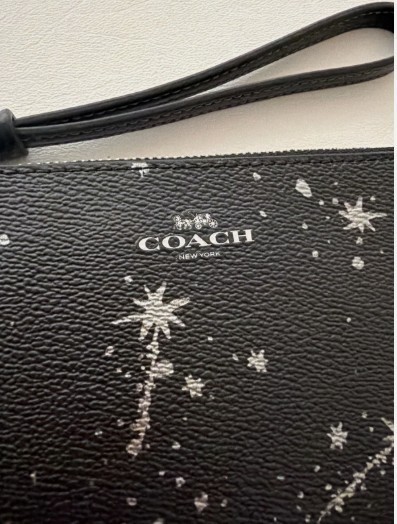 NWT Coach CCK76 Corner Zip Wristlet in Star Print In Black Leather/Silver Star