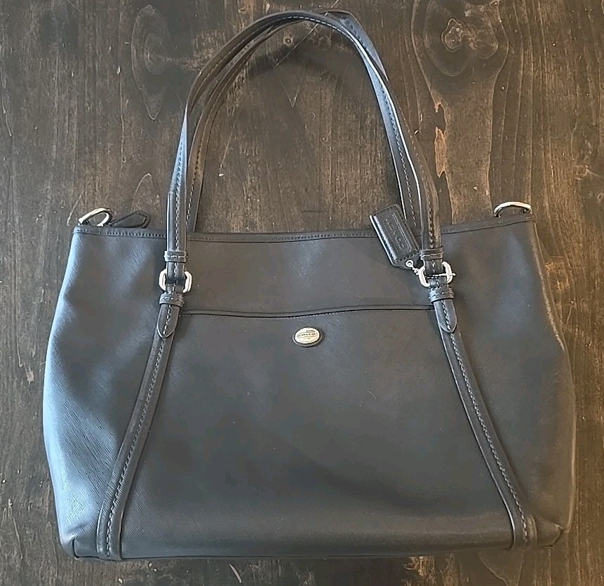Coach Tote Shoulder Bag Black Used But In Good Condition Free Ship G1357-F25667