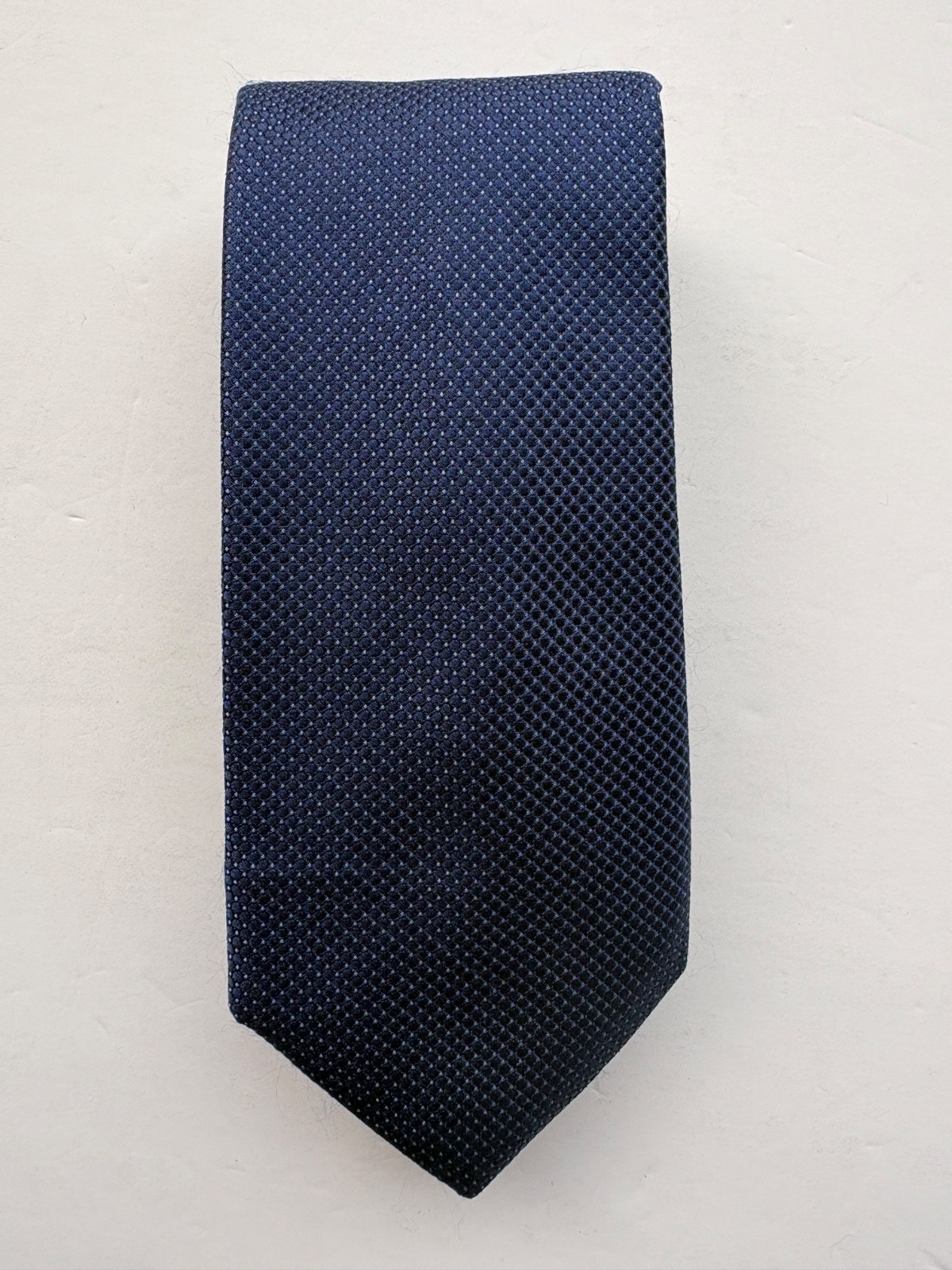 NWOT Sean John Men’s 100% Silk Tie Solid Blue With Micro Dots 3.25 Inches Wide
