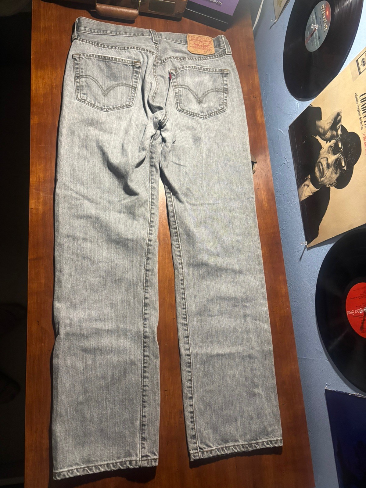 Levis 501 Jeans Mens 32×32 Gray Denim Button Fly Straight Leg Distressed Cowboy