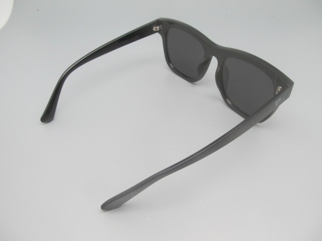 Sixty One Delos Polarized Sunglasses – Black/Black