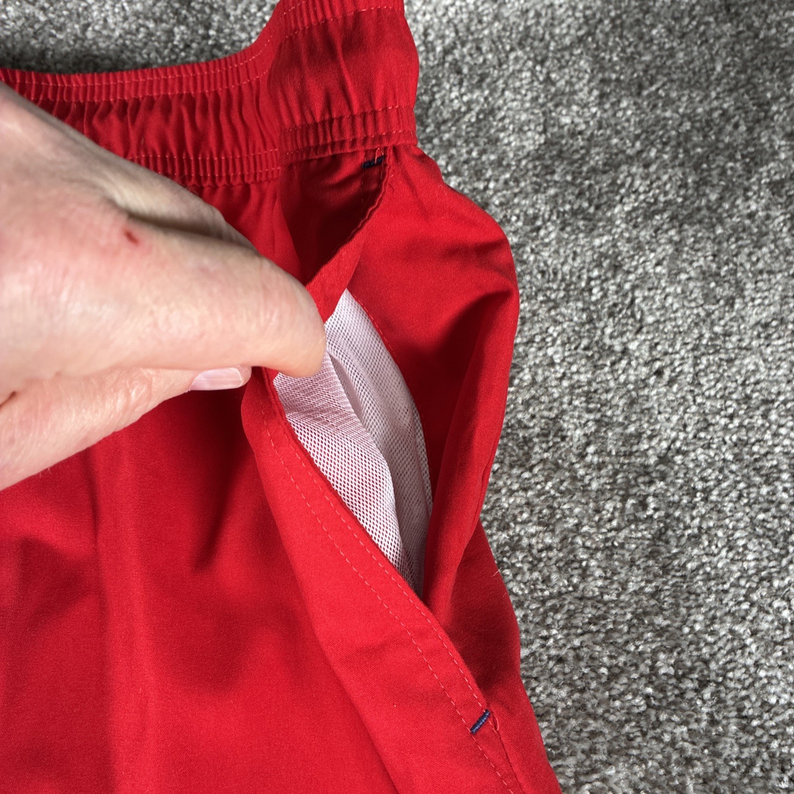 GEORGE ABOVE THE KNEE RED MESH LINED ELASTIC WAIST SWIM SHORTS Size 2XL (44-46)