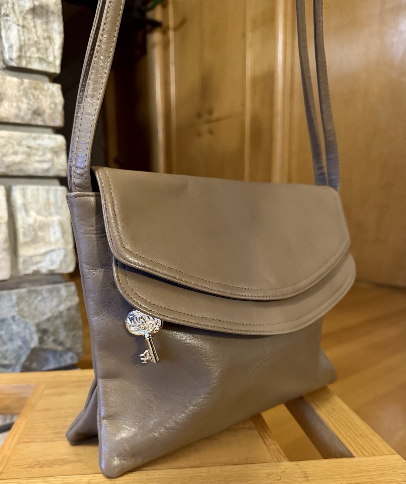 Italian Leather Shoulder Bag 2 Flap Tan Saddlebag Divided Purse Gold Logo Fob