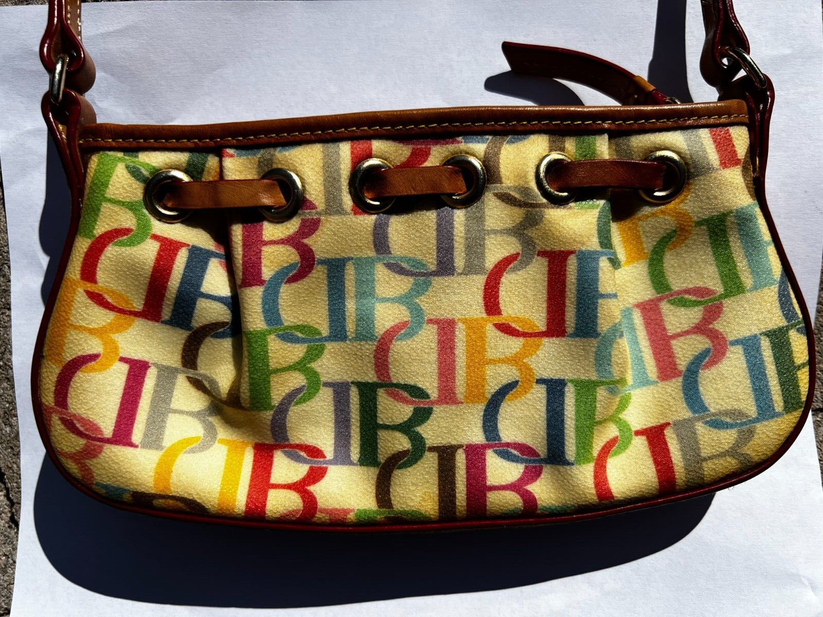 VTG Dooney & Bourke Purse SIGNATURE Rainbow Zipper Small 8.75 x 4.75