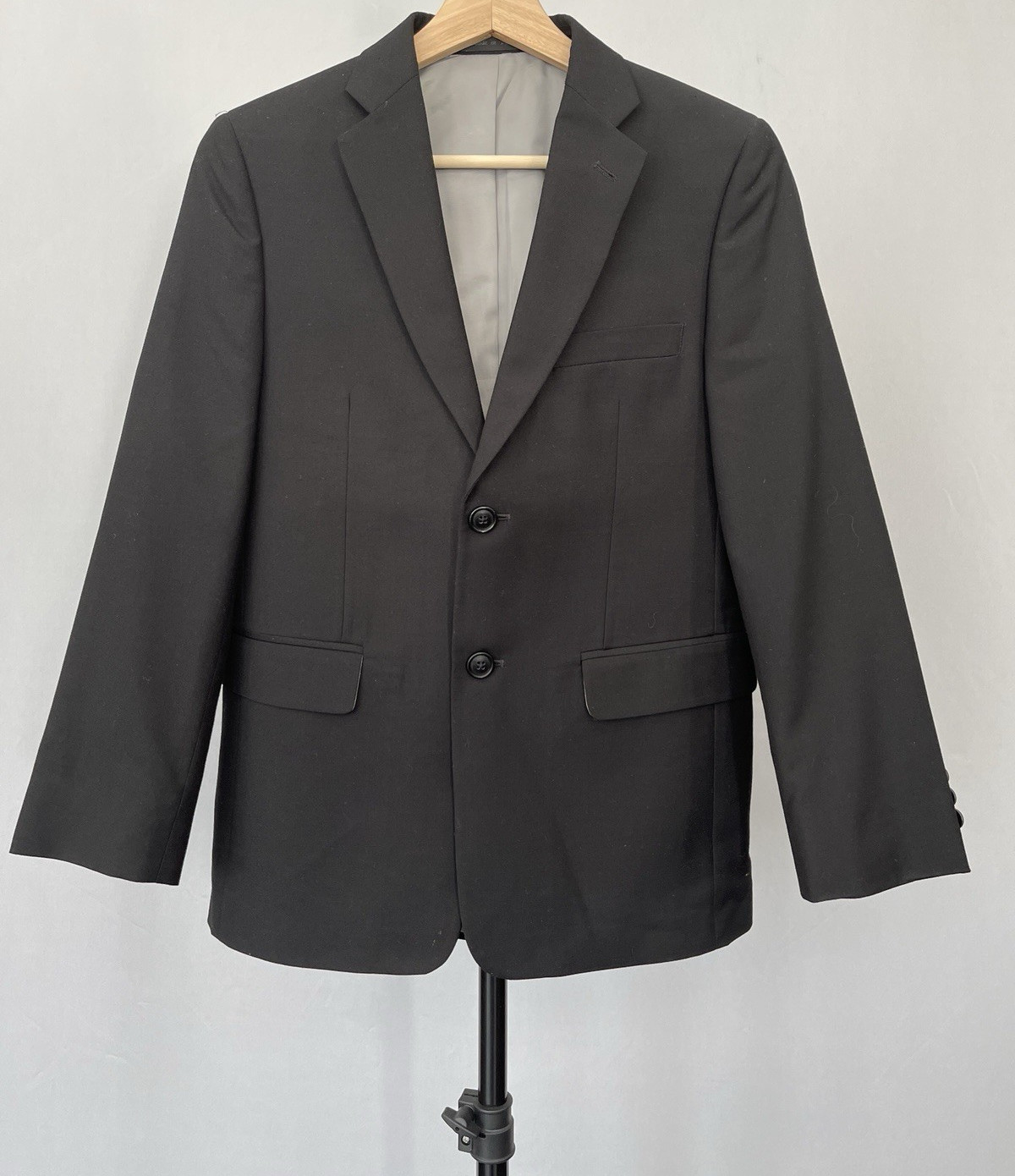 Michael Kors Teen’s Black 2-Piece Suit, 2-Button Notch Lapel, S, 27″ Waist