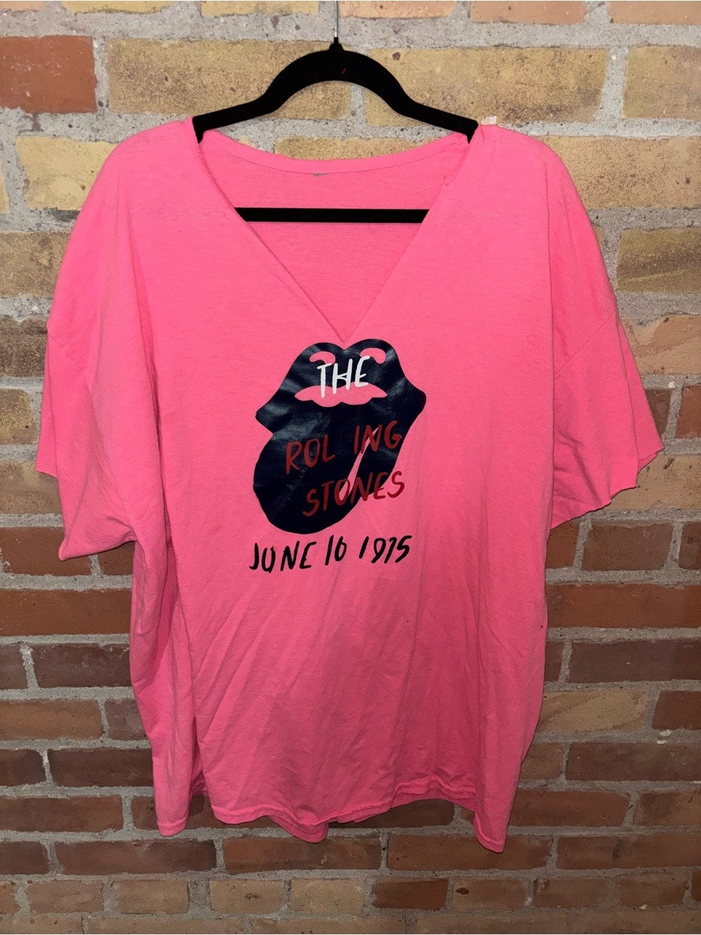 Vintage 1975 The Rolling Stones Pink V-Neck Graphic Women’s Top