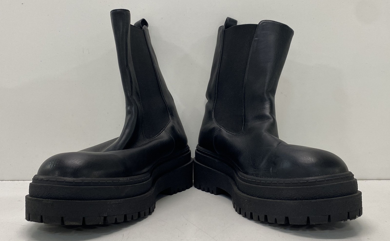 Good American Black Leather High Shaft Platform Lug Sole Chelsea Boots Size 11