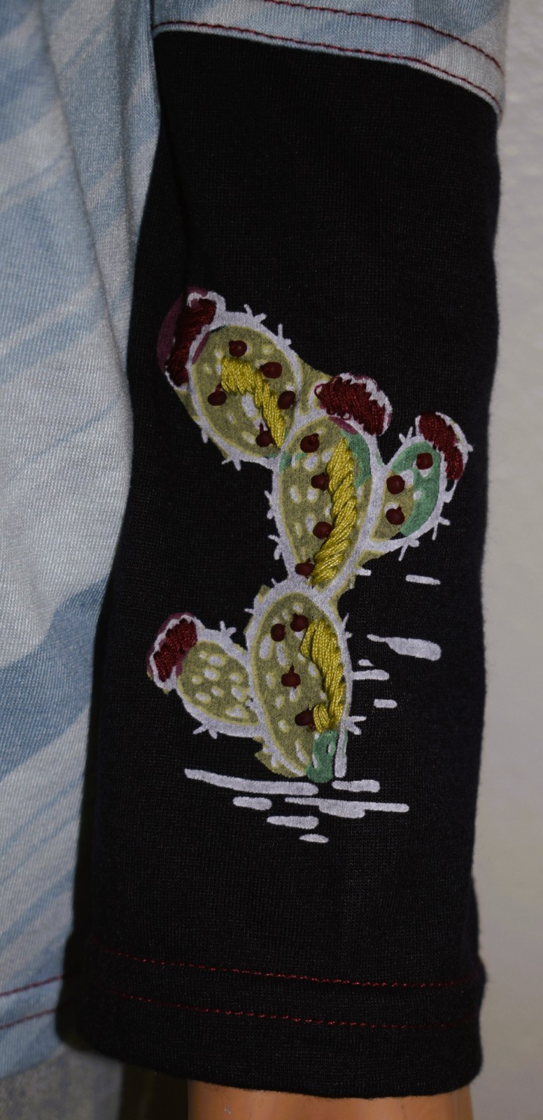 DOUBLE D RANCH Grandpa’s Tie Embroidered Top X Large