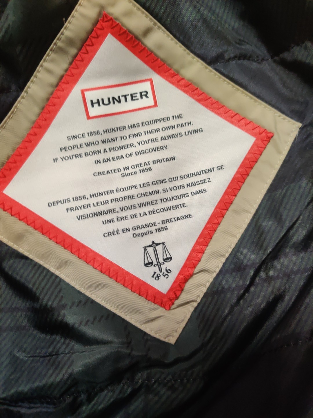 Hunter Ladies’ Rubberized Waterproof Rain Jacket MSRP $200 C23