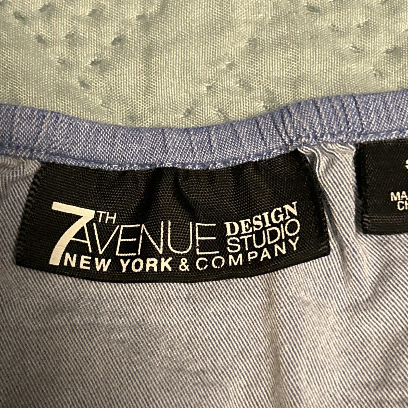 7TH AVENUE NEW YORK & COMPANY DESIGN STUDIO blue top with embroidery Size Small