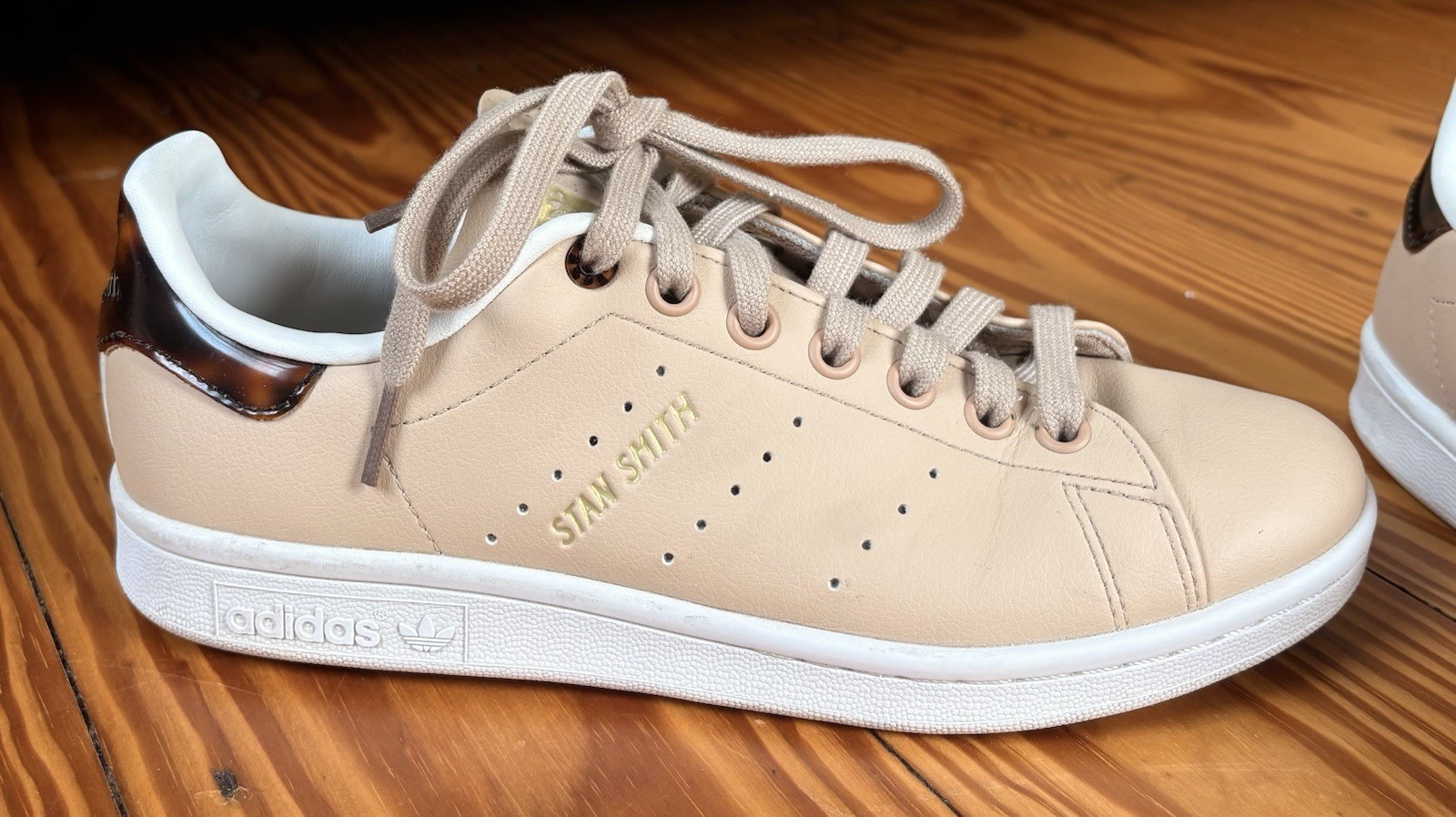 Women’s Adidas Stan Smith Pale Nude Tortoise Shell Shoes sz US 6.5 EU 38 GY5910