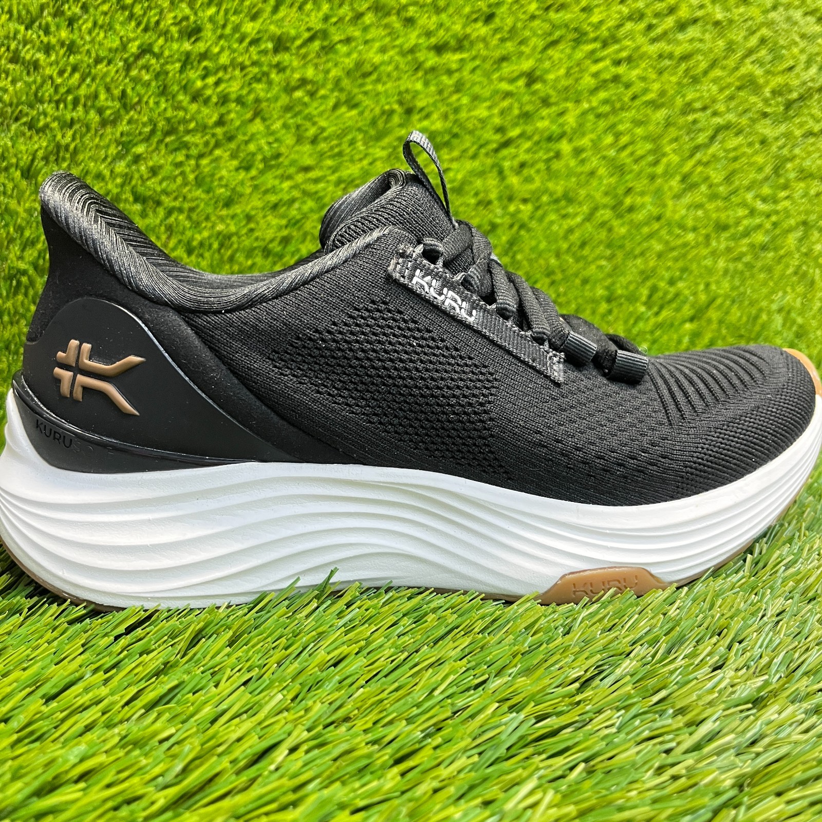 Kuru Atom 2 Womens Size 7.5 Black White Athletic Running Walking Shoes Sneakers