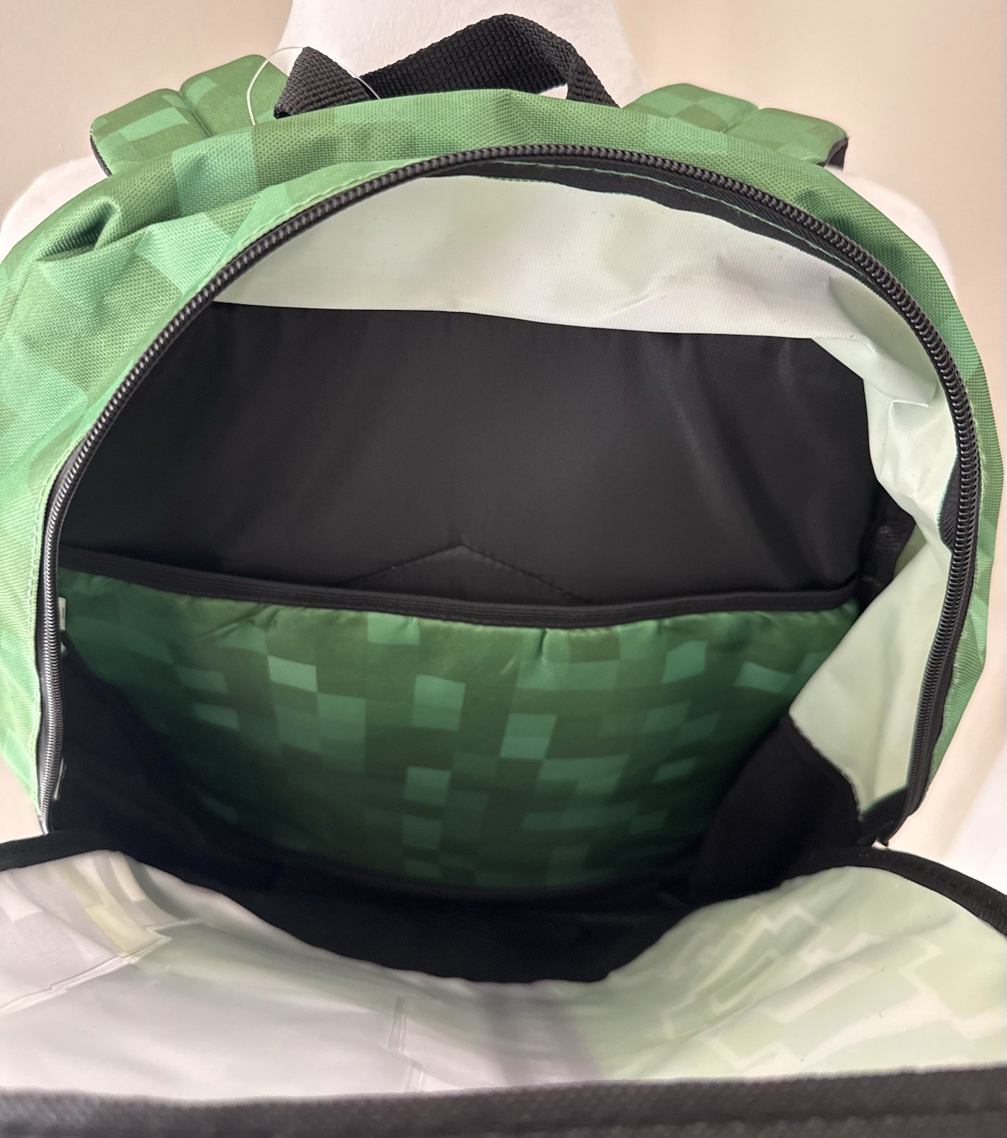 Minecraft Boys 17″ Laptop Backpack 2-Piece Set with Lunch Bag