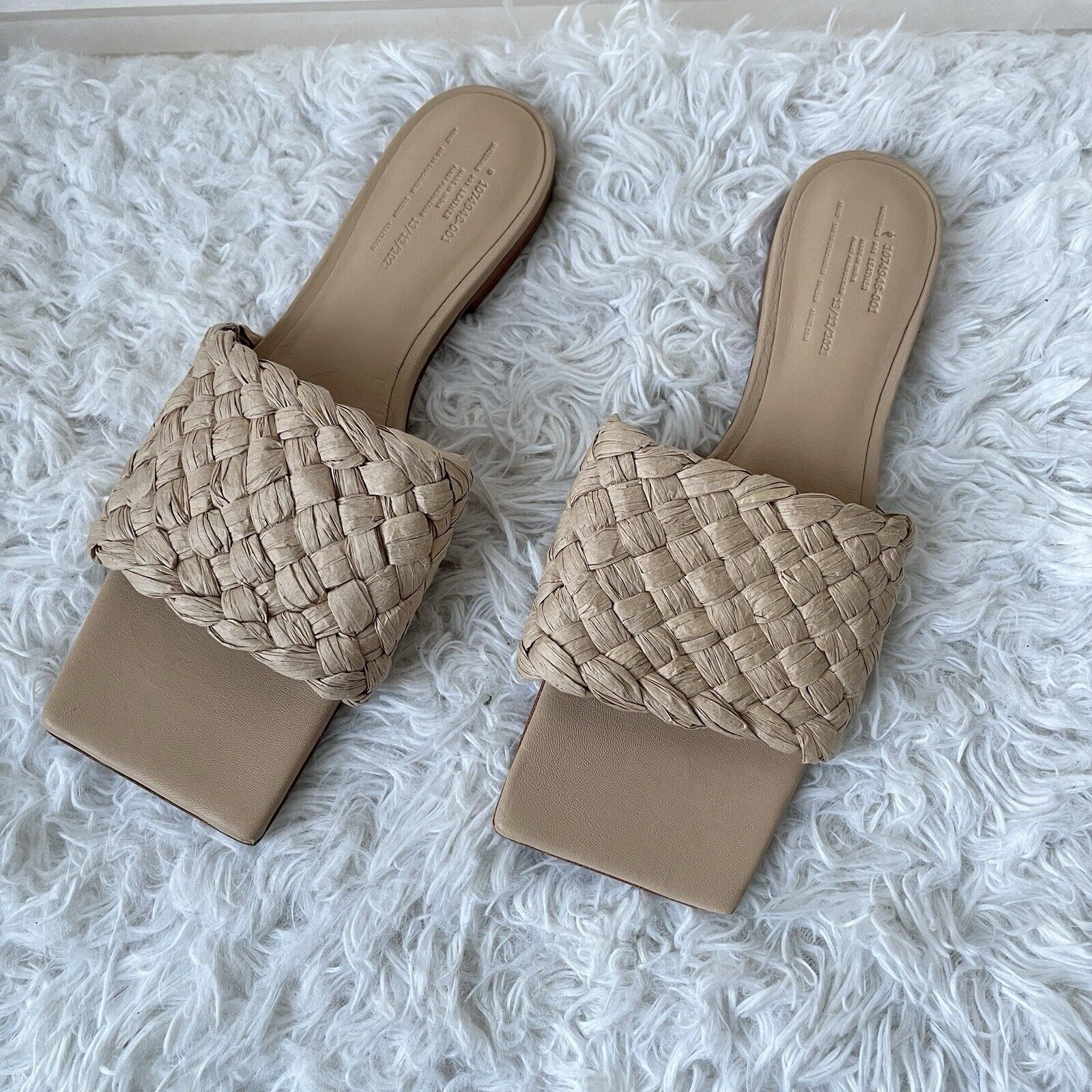 Arket Braided Straw Slides Sandals Size US 9.5 square shape toe leather insoles.