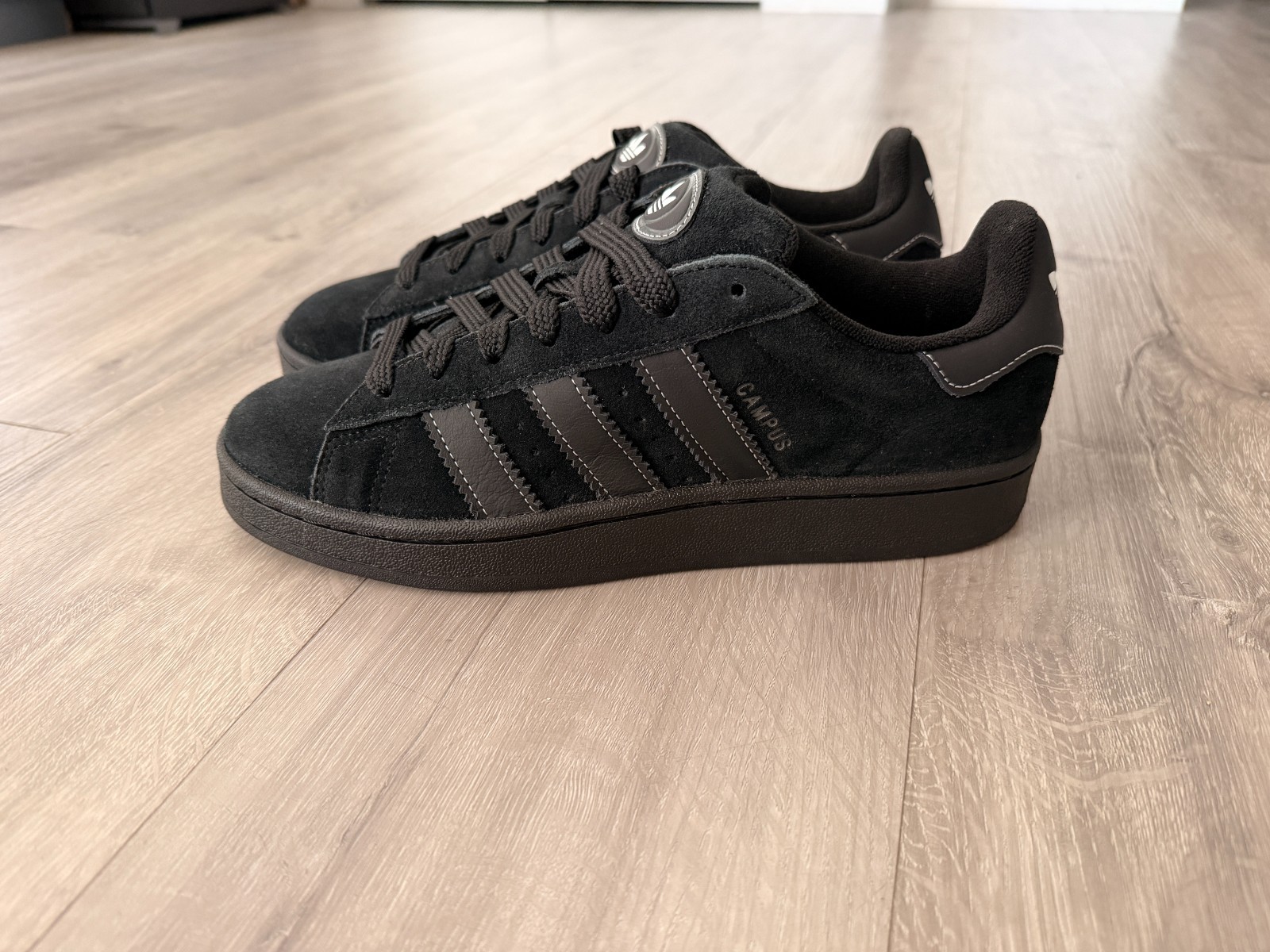 New Adidas Campus 00s Men’s Shoes – US Size 9 – Black IF8768