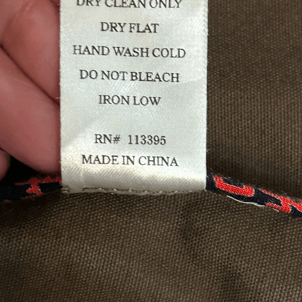 En Creme olive cargo vest with multi colored pocket size medium NWT