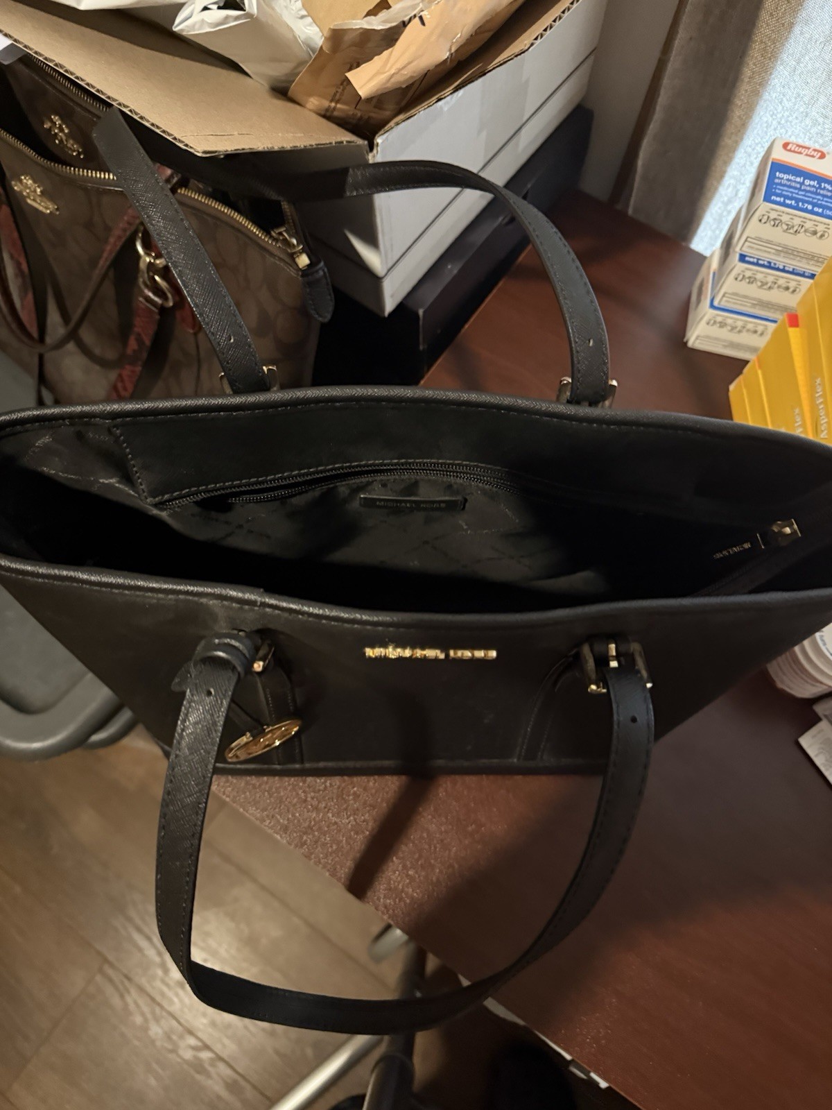 Michael Kors Black Tote Zip Top Gold Hardware MK Charm Inner Pockets Lined
