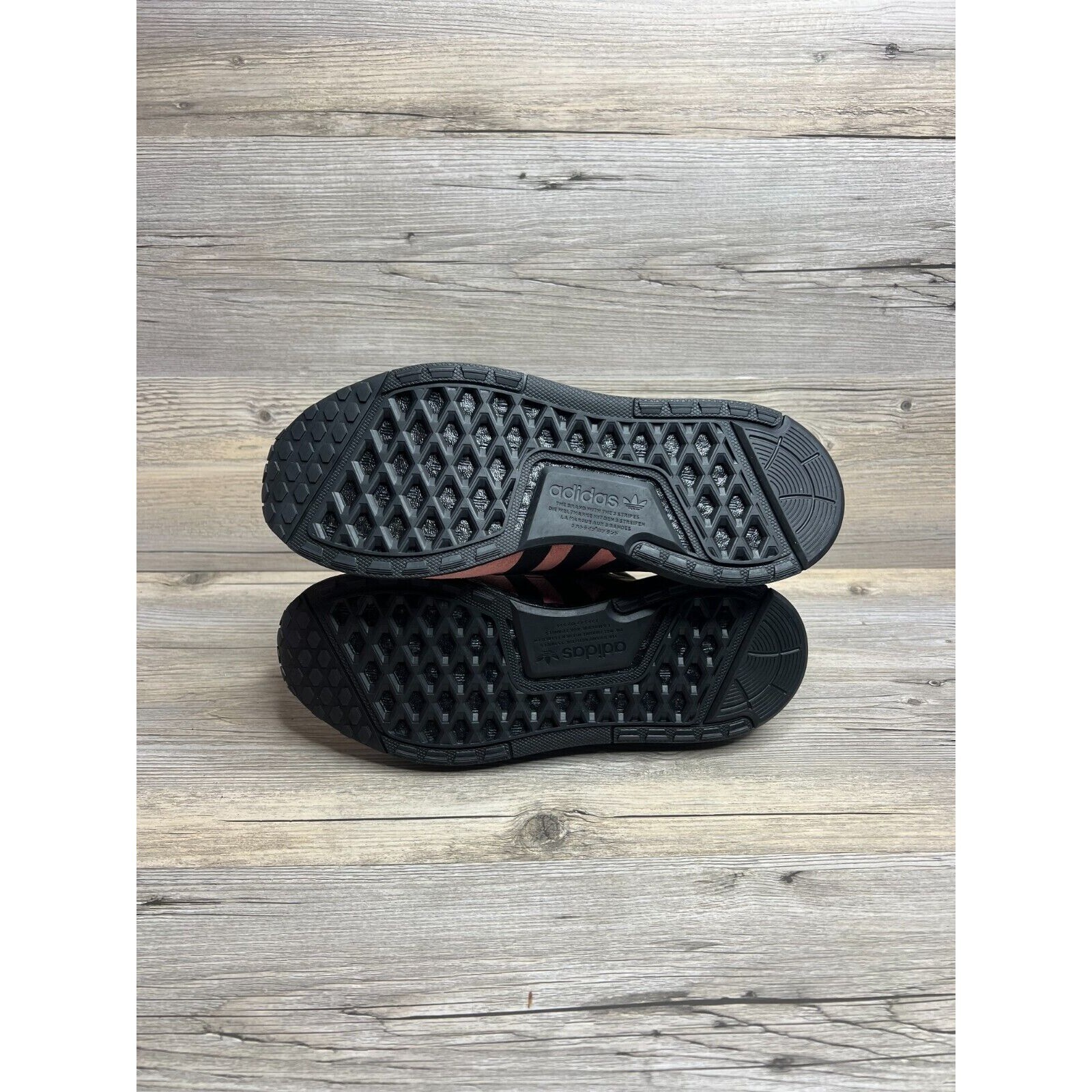 adidas NMD V3 Womens Size 7 Grey Five Core Black Wonder Red GX6936