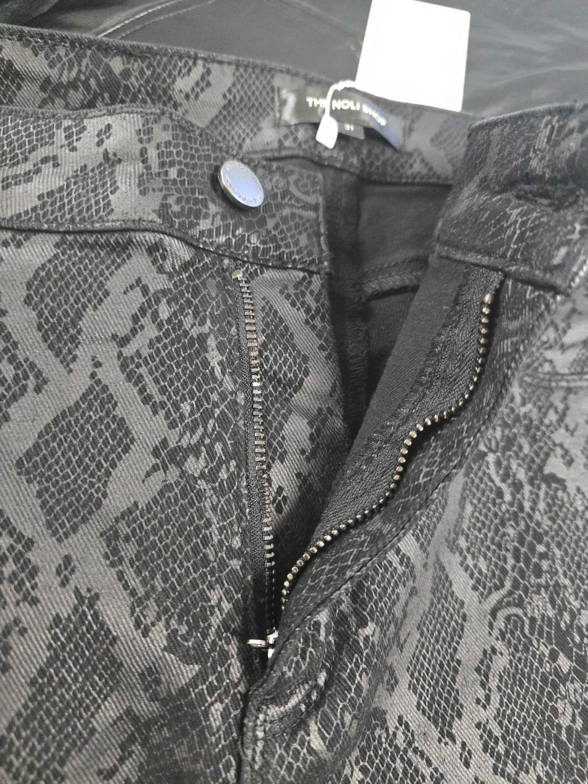 Aria Flare Jean Black Python Classic THE NOLI SHOP