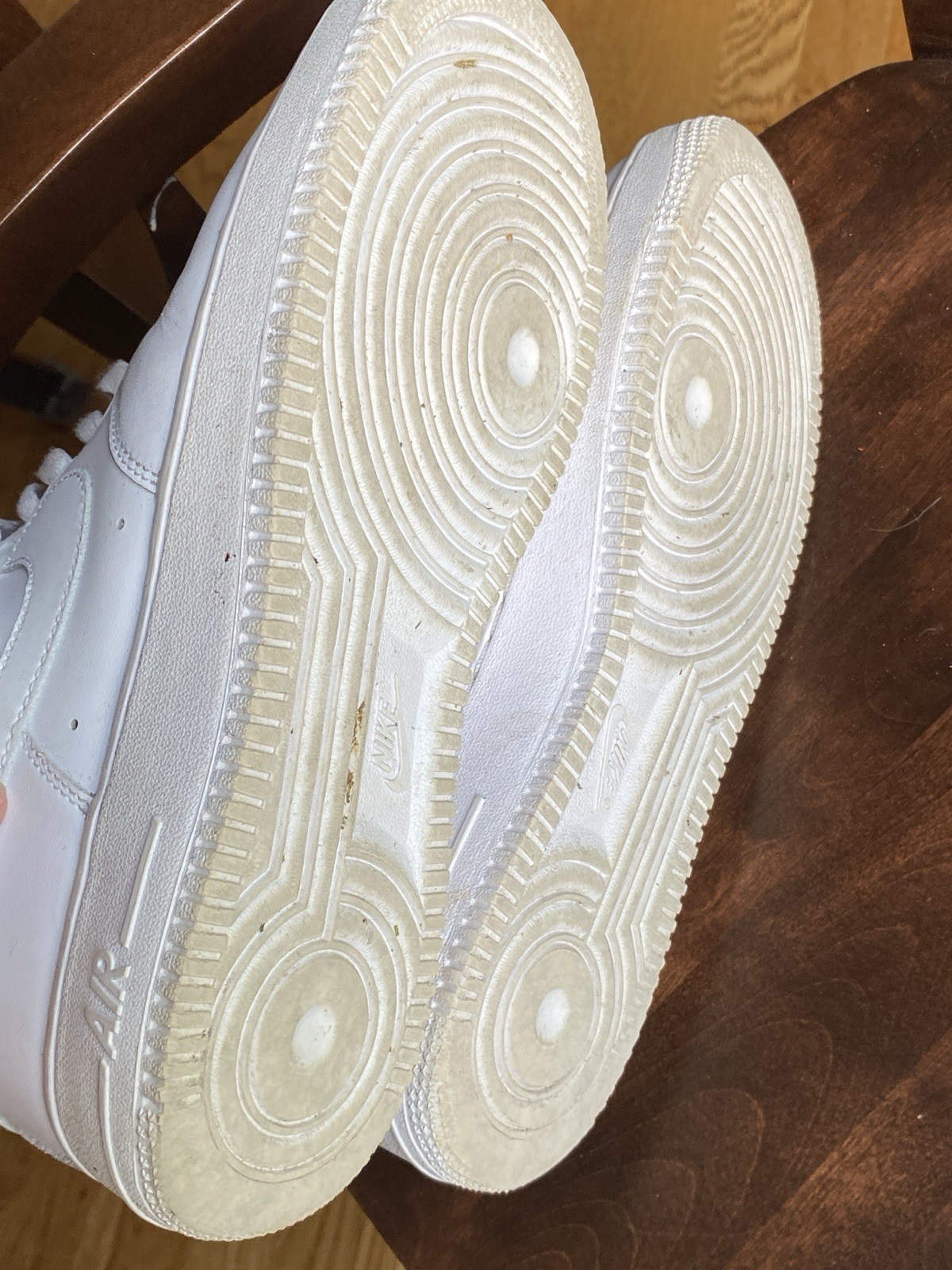 Nike Air Force 1 ’07 Triple White Size 9.5 Sneakers CW 2288-111