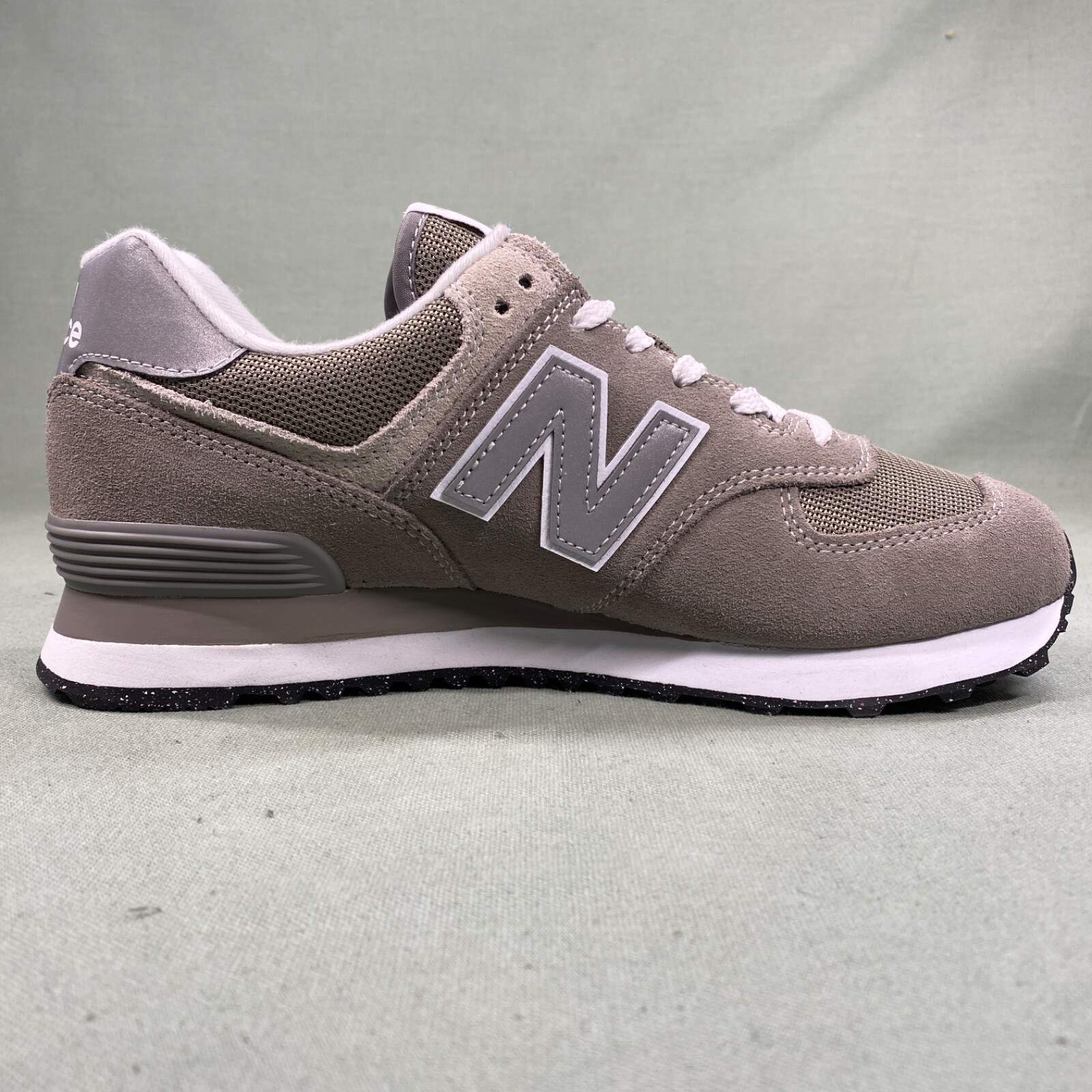 New Balance NB 574 Core Pack Grey US Size 8.5 ML574EVG Grey/White Sneaker