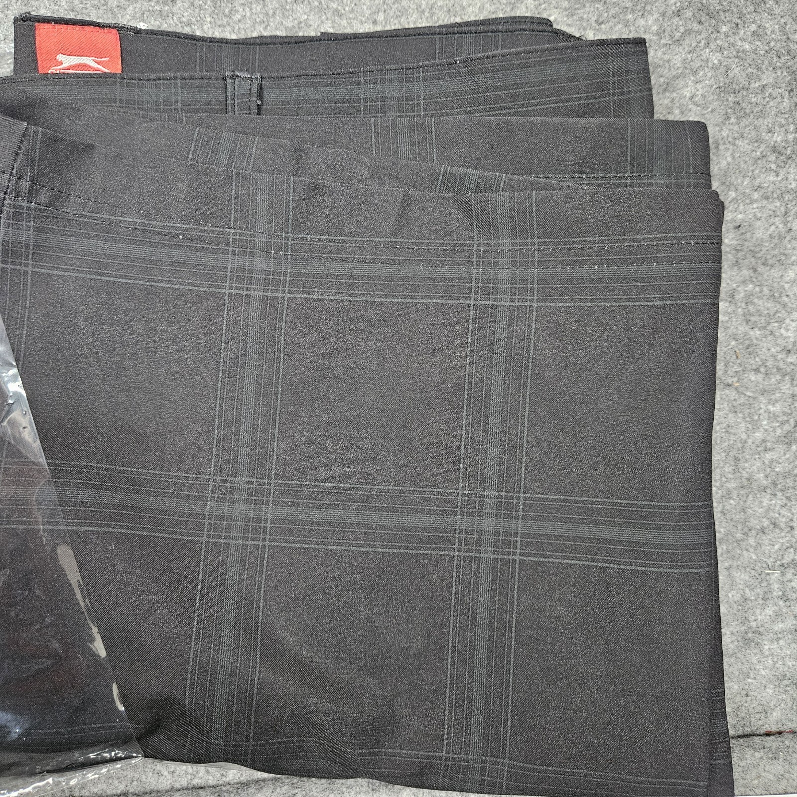 Slazenger Men’s Black Golf Shorts Plaid Check Golf Walking Shorts Size UK 36