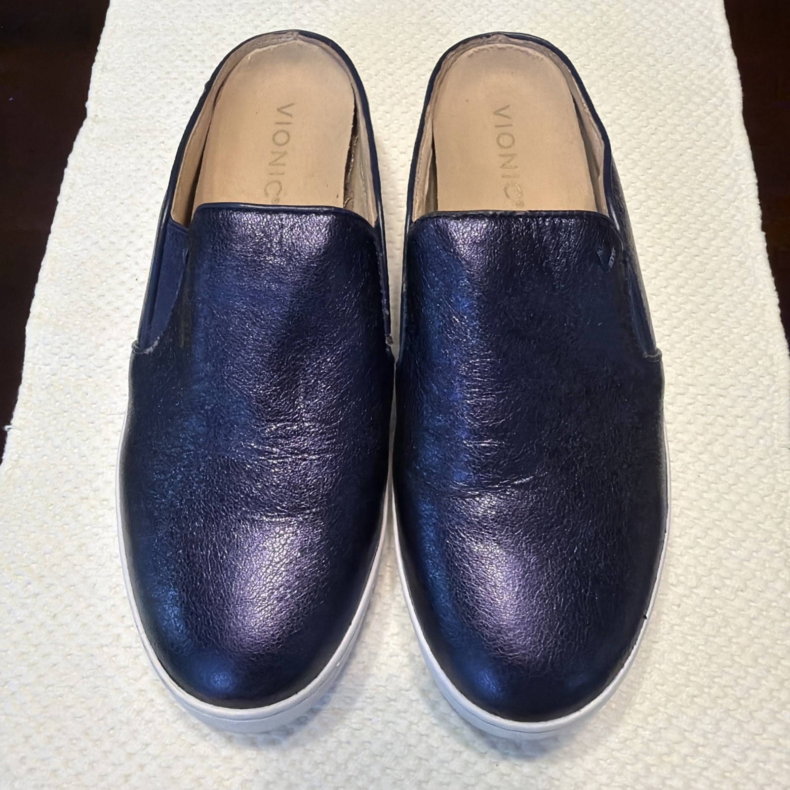 Vionic Shoe Dakota Mule Slip On Sneaker Womens Size 8 Purple Leather